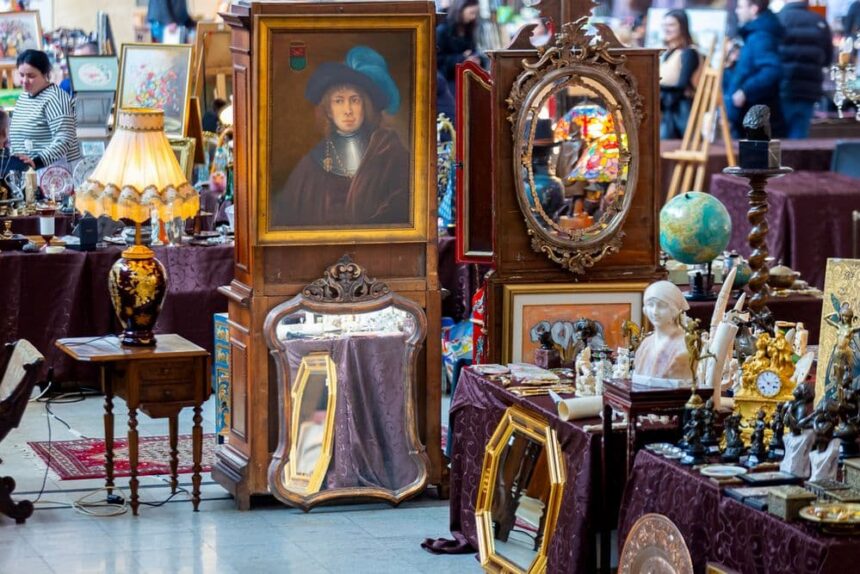 piese unice de arta si obiecte fascinante intr o noua editie a targului de arta si antichitati la palas 69c5554d85263