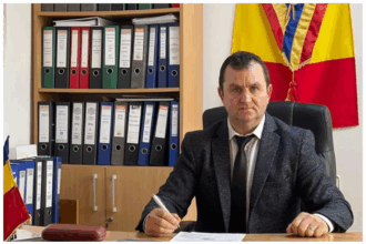 primar dintr o comuna din iasi mana mai larga decat a lui costel alexe cat a platit edilul pentru un microbuz cu o autonomie cat un spring 69c177c1c101b