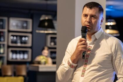 primarul din comuna raducaneni i a socat pe localnici iata ce mesaje au primit apropiatii de pe numarul de telefon al lui raducu balint 69c9b24602ad3