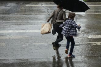 prognoza anm intensificari ale vantului si ploi in toata tara pana marti la munte continua ninsorile 69ca2bf32ba1c