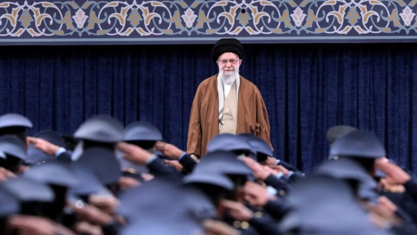 razboi in orientul mijlociu moarte americii moarte israelului mii de oameni plang moartea lui ali khamenei live text video 69a3d9466f711 1