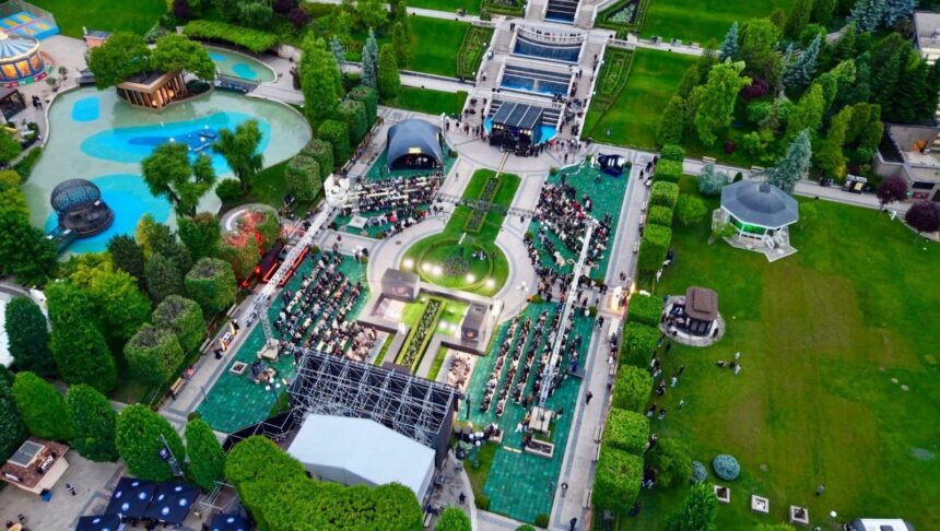 romanian fashion week 2026 organizat sub inaltul patronaj al administratiei prezidentiale cel mai asteptat catwalk va avea loc si in acest an la palas 69c6aa476ad8b