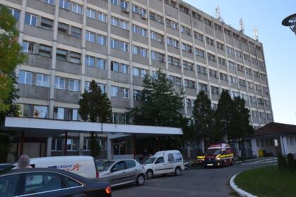 scandal la spitalul din caransebes medic acuzat ca si a tinut tatal internat aproape 800 de zile in 3 ani 69bbb97b89eb0