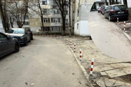 scandal pe o strada din tatarasi dupa ce primaria iasi a montat stalpi de delimitare soferii au rabufnit dupa ce au ramas fara locuri de parcare si cale de acces 69b74b5c6f4aa