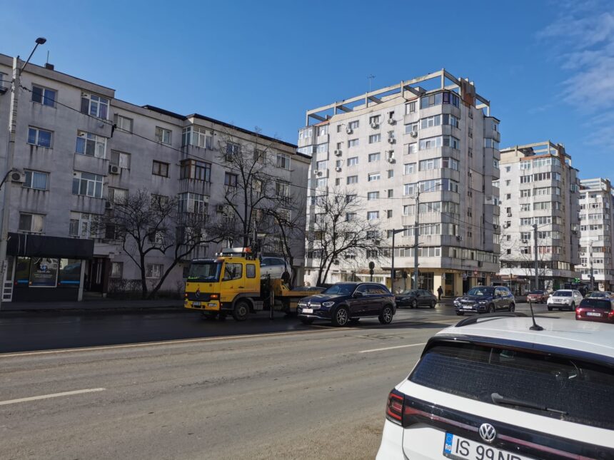 se pregateste banda unica pe soseaua pacurari primarul promite ca va face sa dispara anul acesta masinile parcate pe aceasta artera 69a7886677763