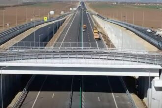 seful cnair lucrarile pe sectorul adjud racaciuni al a7 a depasit 90 circulatia va fi deschisa pana la finalul lunii august 69b15eade5744