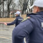 soferul fugar din bmw ul care nu a oprit la semnal depistat de politisti care l cautau dupa ce l au pierdut chiar in prima masina oprita 69bf436997dca