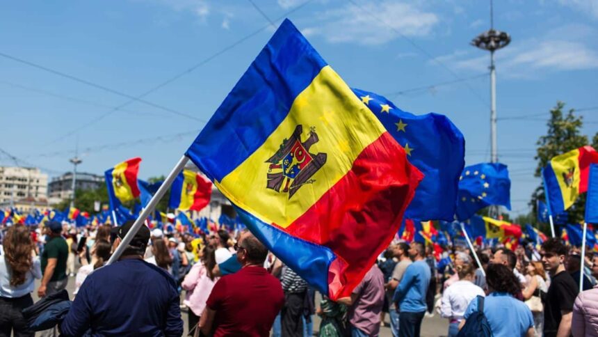 sondaj in r moldova aproape jumatate dintre respondenti sustin unirea cu romania diaspora sprijin mai ridicat 69c4f4003b31b