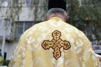 tepe in numele domnului preot iesean pacalit cu 43 000 lei cu ajutorul unei povesti lacrimogene inventate escrocul are la activ peste 100 de pacaliti multi fiind preoti 69af8a0357c4a