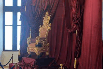 tronul ultimilor domnitori ai moldovei expus din nou la iasi dupa un amplu proces de restaurare 69a5deed615c7
