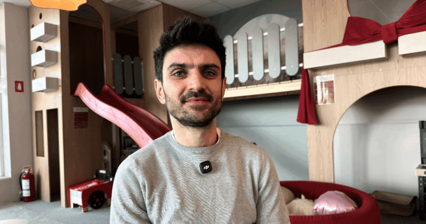 tudor apavaloaie a deschis cu sotia sa andreea o cafenea cu un loc de joaca un concept unic in iasi oamenii vin aici ca la rasfat 69aa1c4db79bf