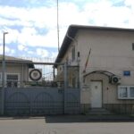 un agent sef de la penitenciarul ploiesti a luat mita in mai multe randuri pentru a introduce diverse obiecte in inchisoare 69bc1be9131bc