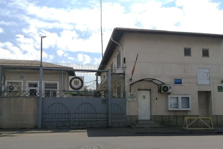 un agent sef de la penitenciarul ploiesti a luat mita in mai multe randuri pentru a introduce diverse obiecte in inchisoare 69bc1be9131bc