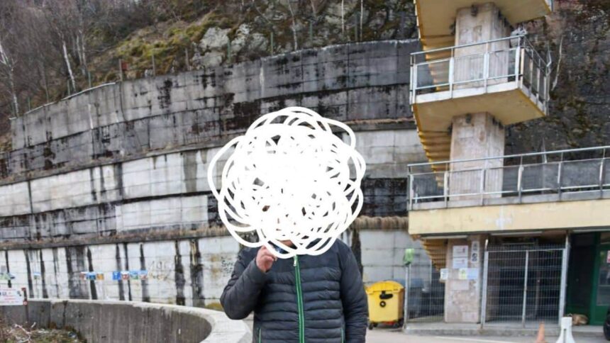 un barbat cu posibile probleme psihice a fost gasit pe transfagarasan sustine ca a venit pe jos de la cluj 69c0847422508