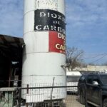 un barbat din iasi risca sa ramana fara afacerea in care a investit mii de euro primaria a solicitat desfiintarea lucrarilor 69c1d7aa36603