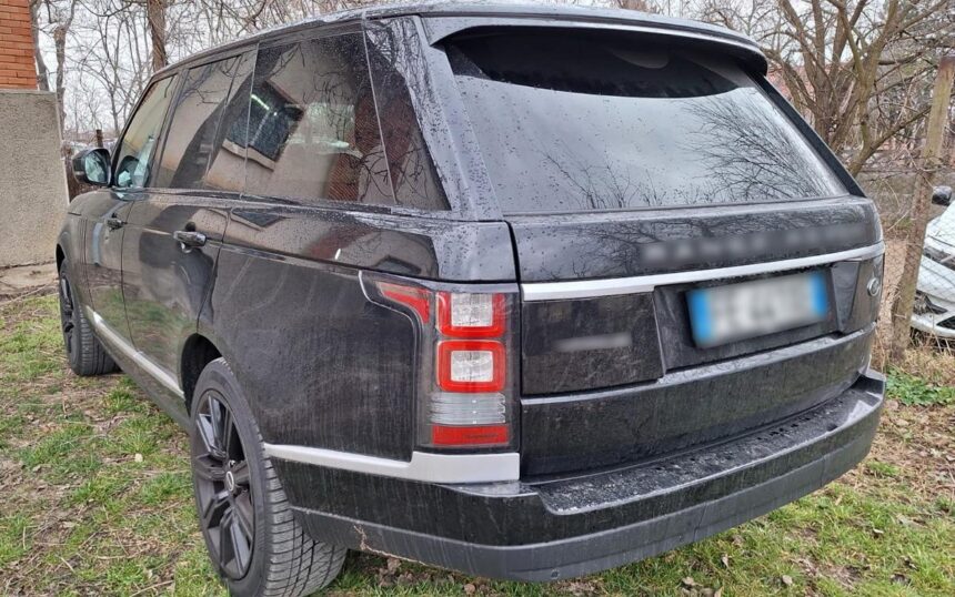 un nou bolid furat din austria oprit la frontiera de politistii itpf iasi 69bd7a5d8b11b