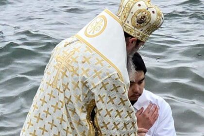 un preot roman a mers in groenlanda ca sa boteze un tanar inuit ce nume a primit doar 2 romani mai traiesc aici 69c40f7ae9e1f