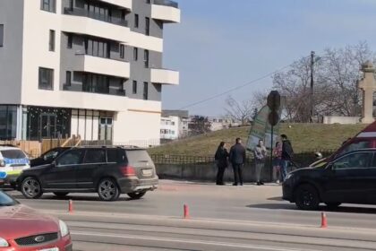 un tanar a fost ranit in urma unui accident rutier 69b6a8f6ecec3