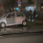 video accident in nicolina aproape de miezul noptii un matiz a ajuns in afara drumului 69c8c7ad0f620