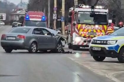 video accident la intersectia de la hala centrala din iasi doua masini s au tamponat 69a591a07b5c2