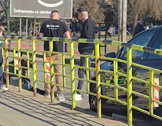 video pieton acrosat de o masina pe bulevardul nicolae iorga langa sediul anaf 69afefea2b0a4