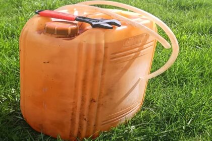 adolescent prins cu motorina furata din sistemul de irigatii al unei societati comerciale din probota 69de46ca78d54