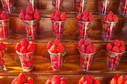 au aparut primele capsuni romanesti si la iasi preturi ridicate la inceput de sezon importurile raman alternativa mai ieftina 69ec12e565362