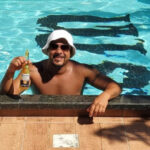 cel mai bun fotbalist strain din romania betii nebune cu studentii din iasi primeam poze cu el noaptea cu capul pe masa 69d0e56e829ba