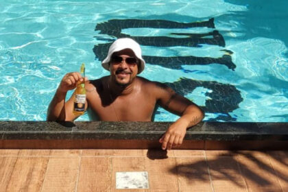 cel mai bun fotbalist strain din romania betii nebune cu studentii din iasi primeam poze cu el noaptea cu capul pe masa 69d0e56e829ba