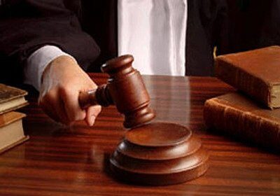 cinci ani de puscarie dupa ce si a injunghiat fratele cu foarfecele de tuns oile victima venise sa si apere mama de scandalul facut de agresor 69dd8b4c84a5a