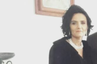 cine este femeia care si a pierdut viata dupa ce a cazut cu masina de pe pasarela bucium 69ec579cd162e