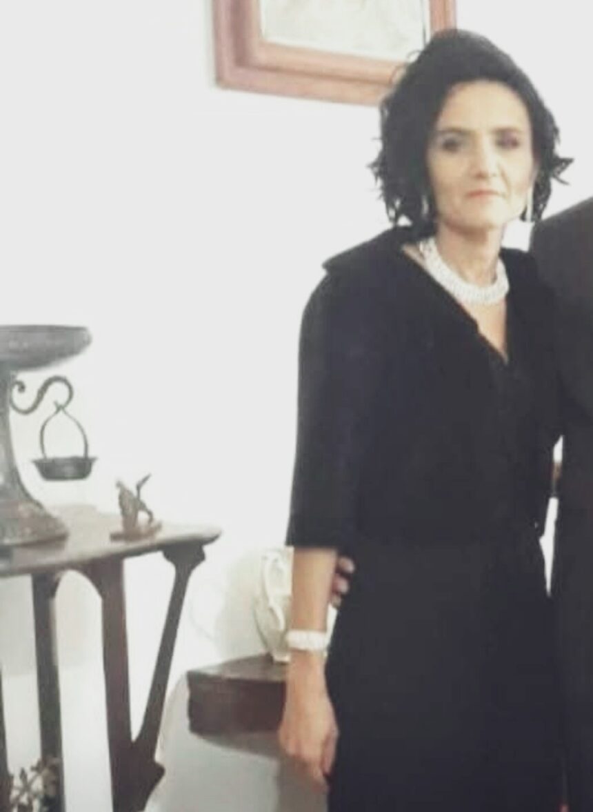 cine este femeia care si a pierdut viata dupa ce a cazut cu masina de pe pasarela bucium 69ec579cd162e