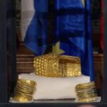 coiful de la cotofenesti si doua bratari dacice recuperate in urma furtului din 2025 prezentate public la muzeul drents video 69ce7bd6323ed