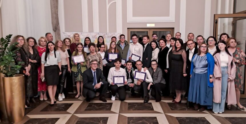 concursul national pentru elevi cu deficiente de vedere de la targu frumos cine sunt premiantii marele trofeu pleaca la cluj 69e5e1515329e