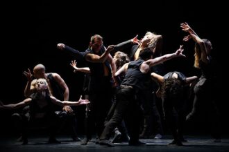 durerea transformata in dans povestea unei supravietuitoare a holocaustului adusa pe scena ieseana 69d058cd752bb