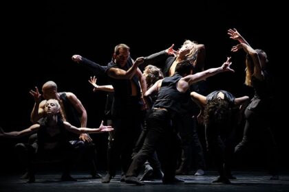 durerea transformata in dans povestea unei supravietuitoare a holocaustului adusa pe scena ieseana 69d058cd752bb