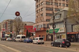 efectul ordonantei sau factorul psihologic carburantii se ieftinesc in iasi soferii se grabesc la pompa au fost chiar si cozi lovitura de marketing la rompetrol 69cfe849e6c37