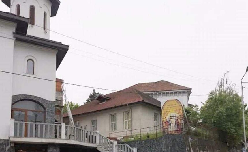 femeie gasita moarta in toaleta unei biserici din pitesti se pare ca s a sinucis 69e34d81dfdee