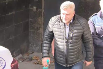 fostul director din mipe care lua spaga in rate condamnat definitiv la inchisoare cat a incasat din taxa lunara din salariu pretinsa de la doi subordonati 69e1685fcc05a