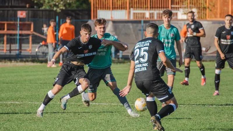 fotbal echipele iesene petrec vinerea mare pe drumuri dupa ce vor juca in deplasare 69d6b121bb8f2