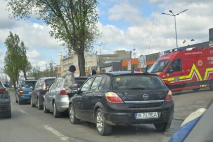 foto carambol cu patru masini in iasi o persoana a fost ranita 69e33e56213c9