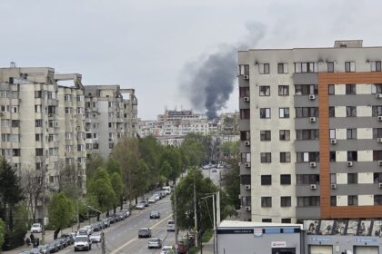 foto video incendiu major cu degajari importante de fum in valea lupului intervin pompierii 69e5d6b8e9b34