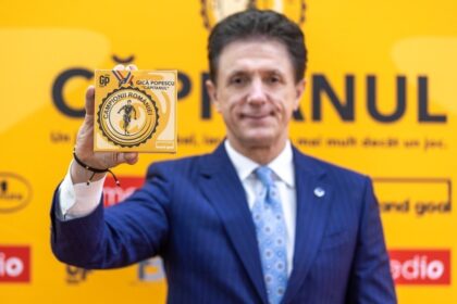 gica popescu si a lansat propriul joc sunt mandru ca sunt primul si sper sa ma urmeze si altii 69cd8106d01f4