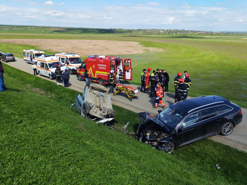 iasi impact violent intre doua autoturisme cel putin doua victime foto 69ea118e40f08