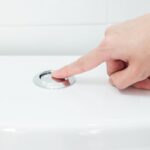 iesenii contorizati si la baie apavital va monitoriza fiecare folosire a toaletei motivul un numar minim de folosiri va avea un cost al apei mai mic 69cc726a99353