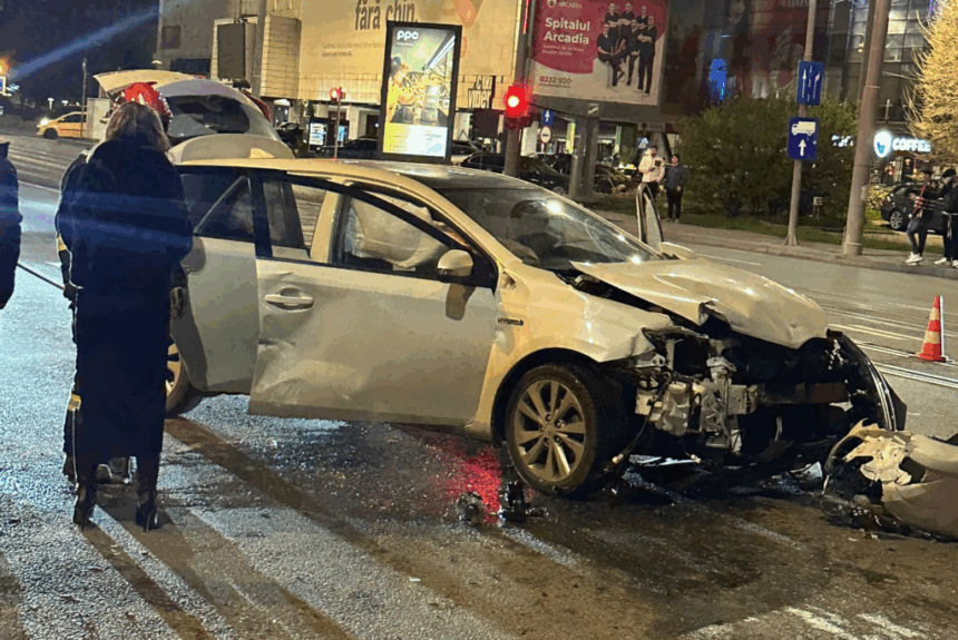 impact violent intre doua masini in tudor vladimirescu o persoana a ajuns la spital foto video 69e4701f15183