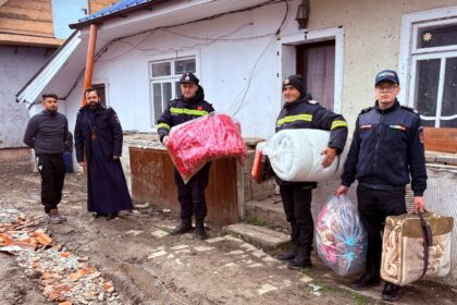 in vinerea mare salvatorii ieseni sunt aproape de o familie greu incercata 69d916a5c90de