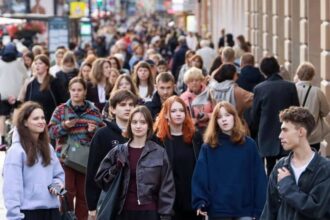 la ce populatie s ar putea reduce romania in anul 2100 estimarile ingrijoratoare ale eurostat 69e0c30c16d55