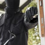 lovitura de 100 000 de euro la iasi un hot a spart casa unui om de afaceri chinez 69f1a632c6535