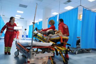 minunea din saptamana mare minus 80 medicii ieseni de la urgente spun ca e perioada cu cele mai putine cazuri de consum de alcool si de agresiuni 69d6facfe916f